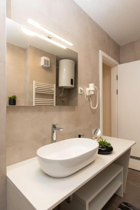 דירות Dubrovnik Pier Free Parking And Balcony מראה חיצוני תמונה